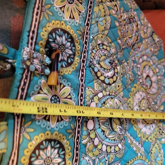 Vera Bradley - Picture 2 of 10